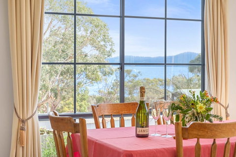Omaroo Cottage Bruny Island - QLD Tourism 5