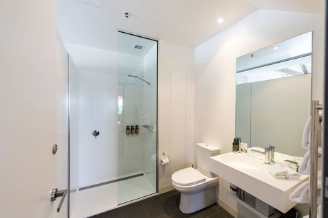 Sullivans Cove Apartments - QLD Tourism 32