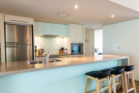 Sullivans Cove Apartments - QLD Tourism 4
