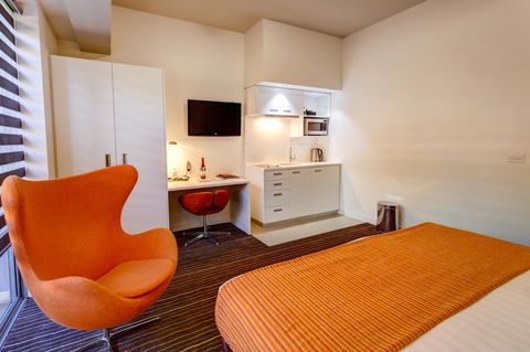 Mantra Charles Hotel - QLD Tourism 38