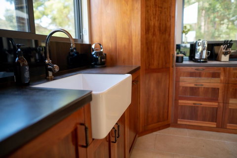 Adventure Bay Retreat Bruny Island - QLD Tourism 25