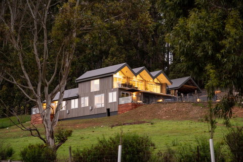 Adventure Bay Retreat Bruny Island - QLD Tourism 43
