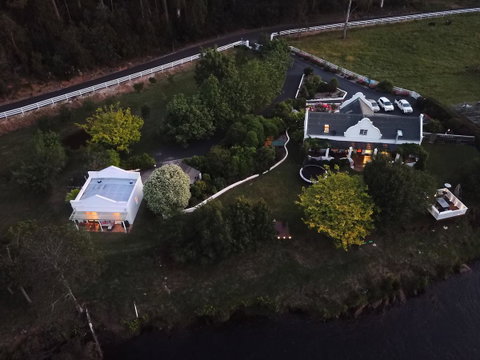 Forth River Cottage - Queensland Tourism 2