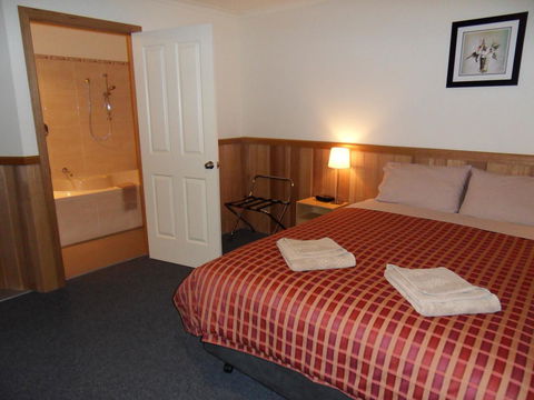 Driftwood Strahan Villas - QLD Tourism 15