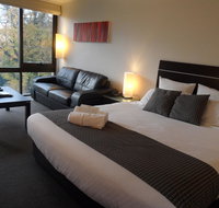 Commodore Regent - Queensland Tourism