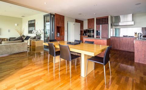 Lenna Of Hobart - QLD Tourism 40