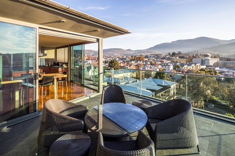 Lenna Of Hobart - QLD Tourism 36