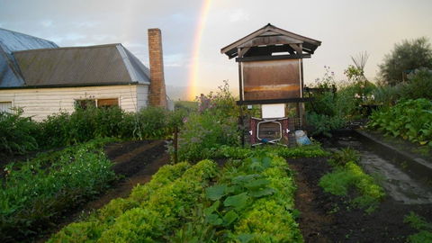 Cherry Top Farmstay - Boutique Eco Village - QLD Tourism 16