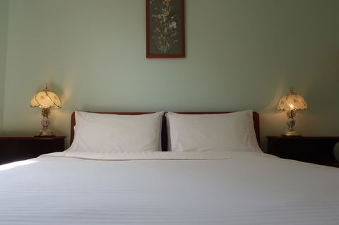 Cherry Top Farmstay - Boutique Eco Village - QLD Tourism 13