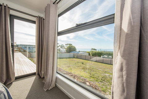 Beach House XIV - QLD Tourism 10