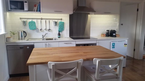 Driftwood-Cottage - Queensland Tourism 1