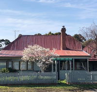 Kerrellie Cottages - Queensland Tourism