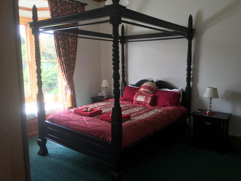 Kerrellie Cottages 2, 4 & 8 Reid Street - QLD Tourism 23