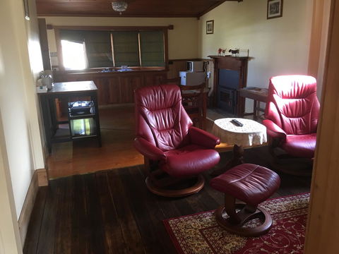 Kerrellie Cottages 2, 4 & 8 Reid Street - QLD Tourism 15