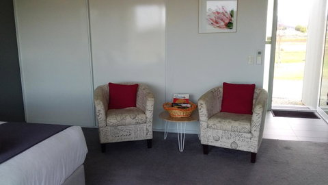 Pelican Point Sanctuary - QLD Tourism 17