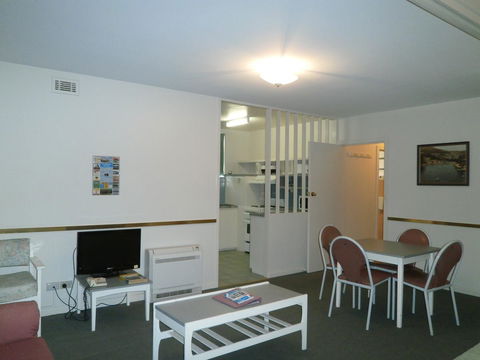 Parklane Motel - QLD Tourism 33