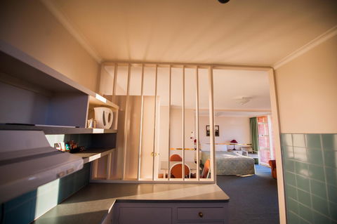 Parklane Motel - QLD Tourism 4