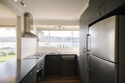 The Holiday Home People - QLD Tourism 5