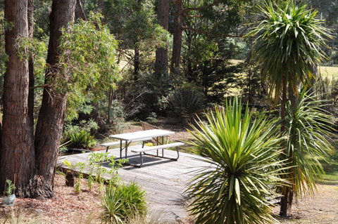 Oyster Cove Chalet - QLD Tourism 24
