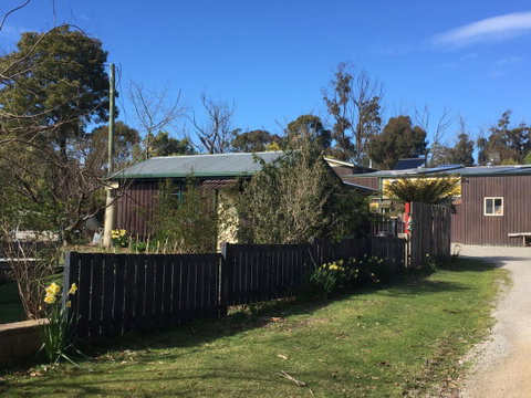 Eureka Farm - Queensland Tourism 0