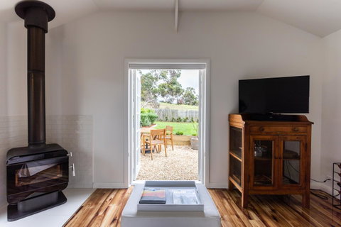 A Cottage In Richmond - QLD Tourism 4