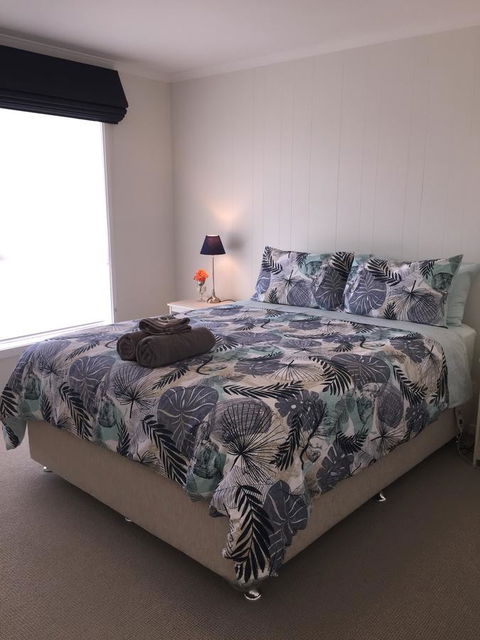 Swansea Beach House Oceanfront - Queensland Tourism 14