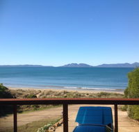 Swansea Beach House Oceanfront - Queensland Tourism