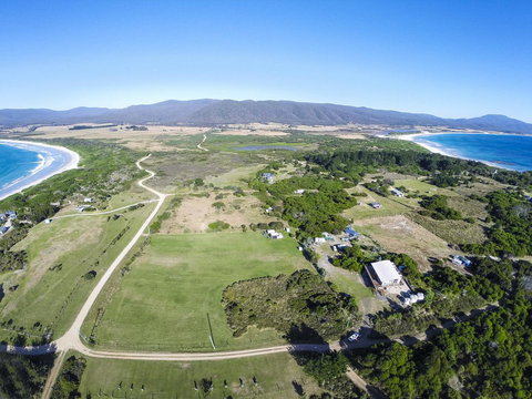 Seymour Waves - Queensland Tourism 1