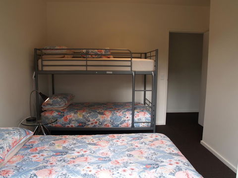 Craggy Peaks Wilderness Cabins - Queensland Tourism 2