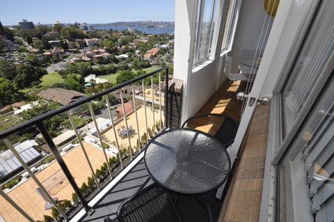 Neutral Bay Self Contained Studio Apartments - QLD Tourism 3