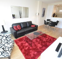 Neutral Bay Self-Contained Modern One-Bedroom Apartment 63BEN - QLD Tourism