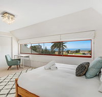 Newcastle Executive Homes - Oceanview Terrace - QLD Tourism