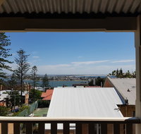 Newcastle Short Stay Apartments - Vista Apartment - QLD Tourism