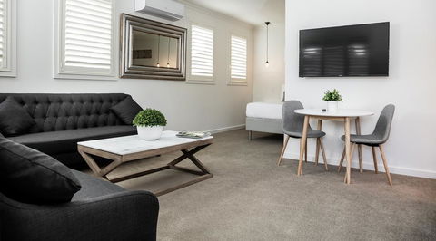Newington Apartments - Queensland Tourism 1