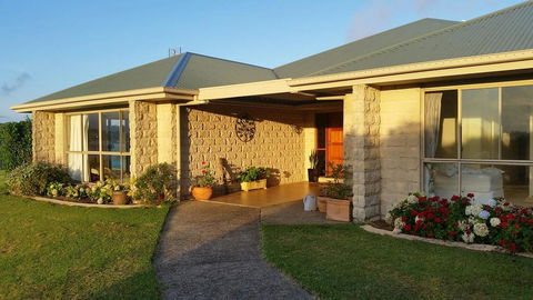 Newyan @ Maleny - Queensland Tourism 2