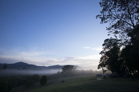 Nimbin Rox YHA - QLD Tourism 0