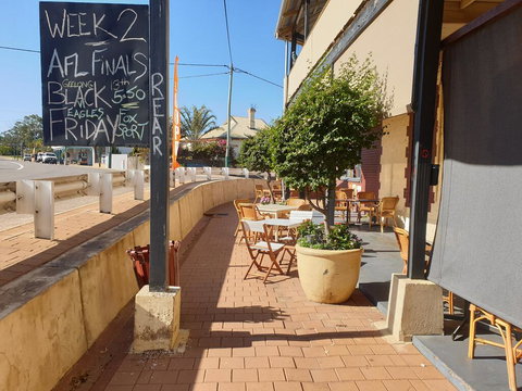 Northampton Motor Hotel - QLD Tourism 1