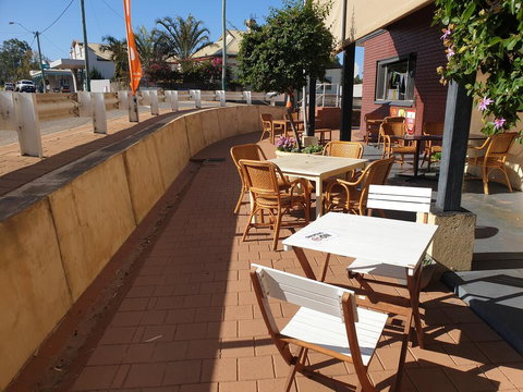 Northampton Motor Hotel - QLD Tourism 2