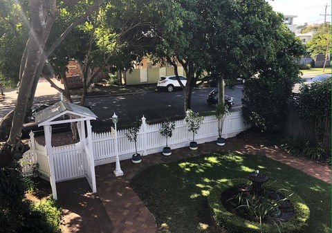 Number 12 B&B - QLD Tourism 1