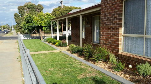 Numurkah Self Contained Apartments - The Mieklejohn - Queensland Tourism 2