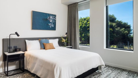 Oaks Cairns Hotel - QLD Tourism 3