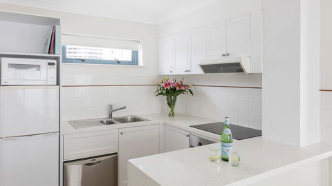 Oaks Gold Coast Calypso Plaza Suites - QLD Tourism 2