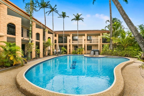 Oasis Inn Apartments - QLD Tourism 0