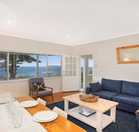 Ocean Blue Apartment One - oceanfront apartment - QLD Tourism