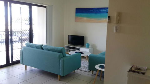 Ocean Breeze Apartments - Queensland Tourism 0