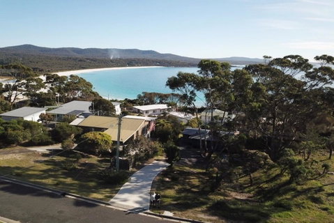 Ocean Crest Bay Of Fires - QLD Tourism 1