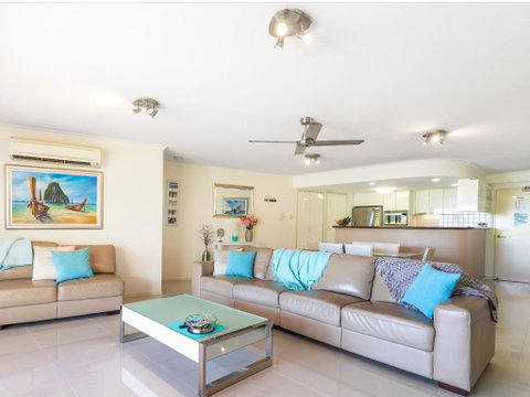 Ocean Isles Seaside Luxury - QLD Tourism 1