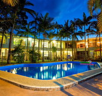Ocean Paradise Motel  Holiday Units - QLD Tourism