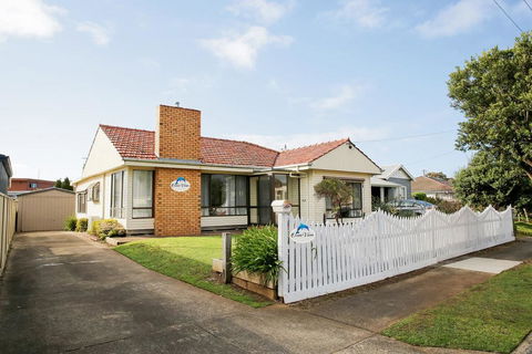 Ocean Views - QLD Tourism 0