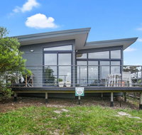 OCEANS 12 - modern ocean view villa - QLD Tourism